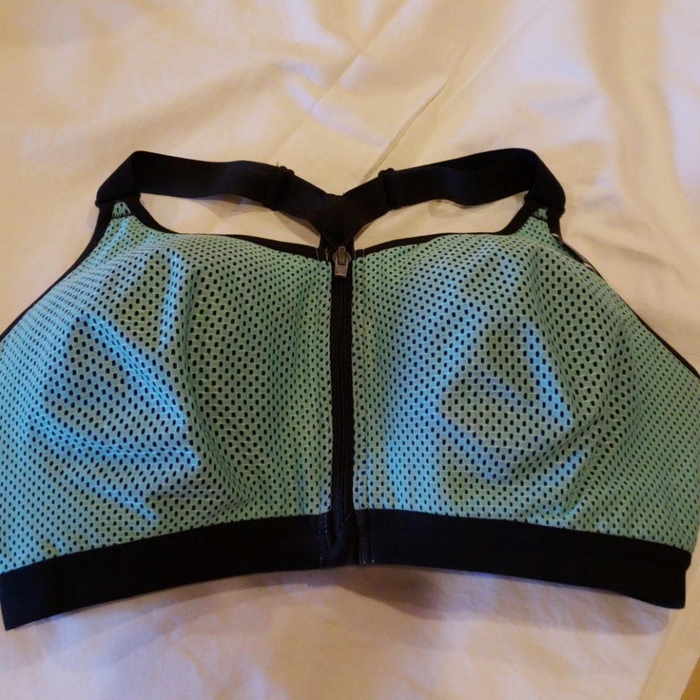 Victoria's Secret Knockout Sports Bra